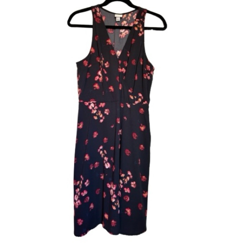 A New Day Sleeveless V-neck‎ Fit and Flare Black Floral Mini Dress Size M